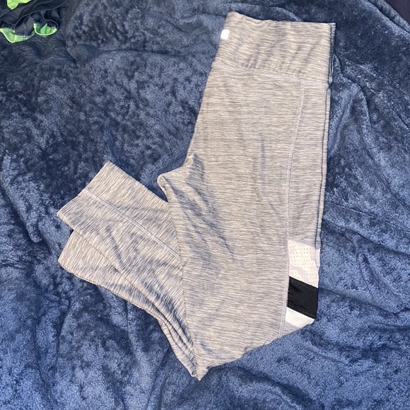 PINK Ultimate Leggings Size M by Victoria’s Secret - Picture 5 of 5